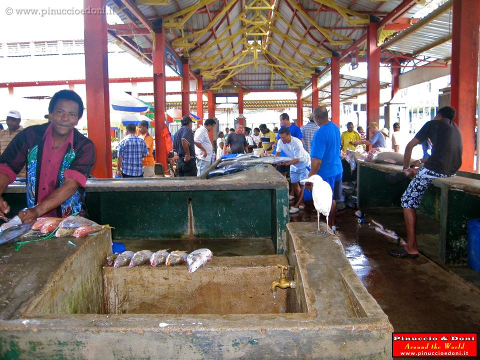 SEYCHELLES - 590 - Victoria, Sir Selwyn Selwyn-Clarke Market.jpg